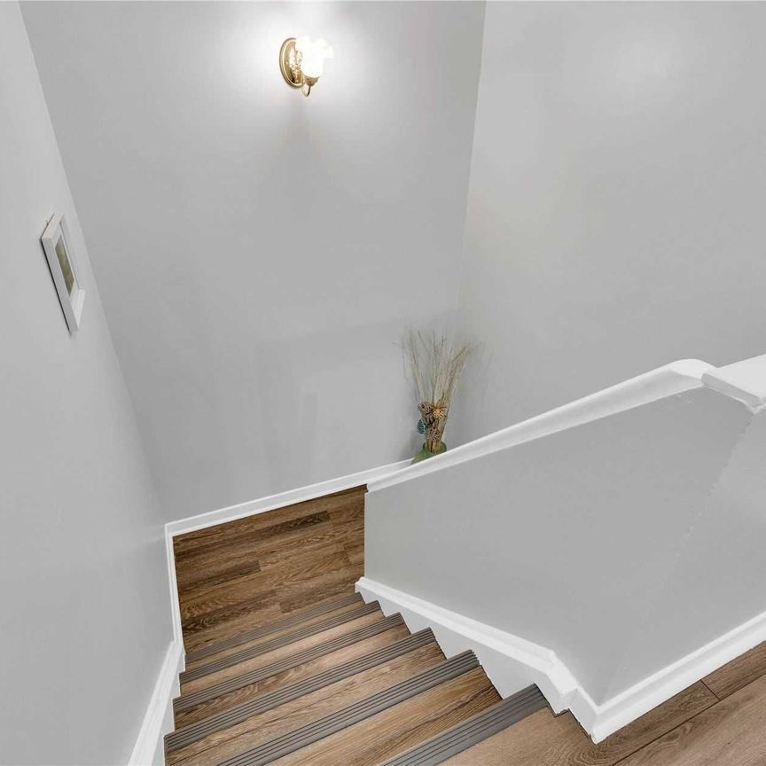 For Lease - 1055B Forestwood Drive Unit# 125, Mississauga, Ontario - Photo 1