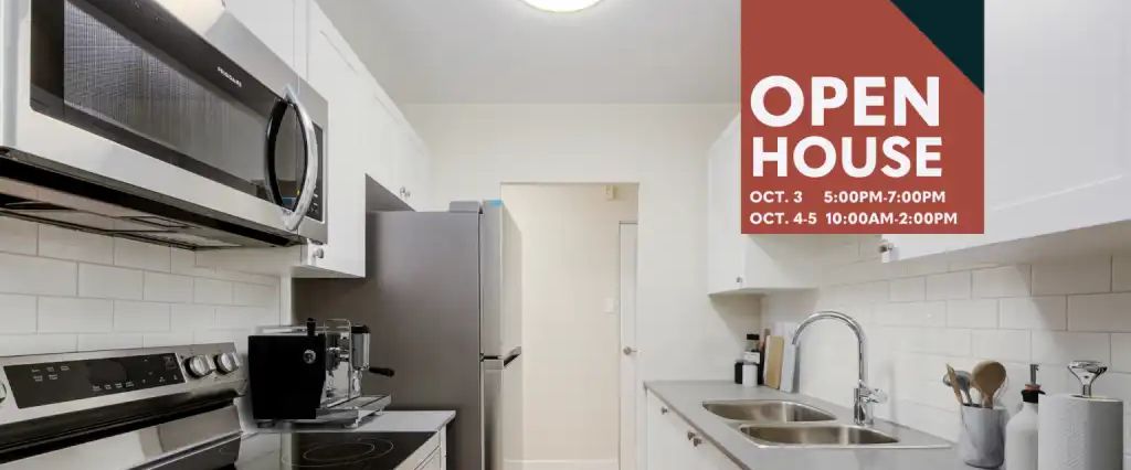 Promenade Apartments | 2301 Lakeshore Boulevard West, Toronto - Photo 1