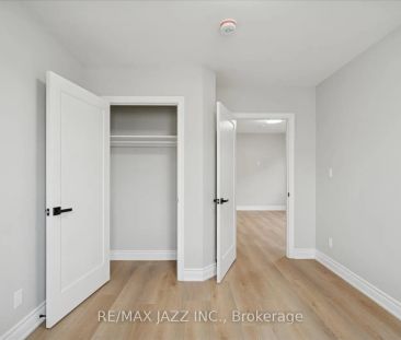 251 Simcoe Street S #204 - Photo 5