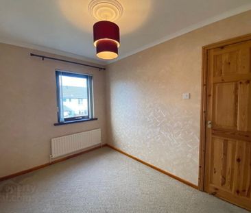 4 Edenvale Court, Lisburn, BT28 2RL - Photo 3
