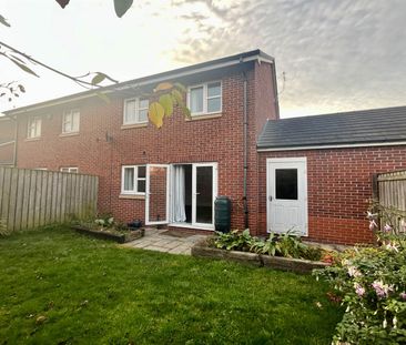 3 bed semi-detached house to rent in Lynwood Way, South Shields, NE34 - Photo 1