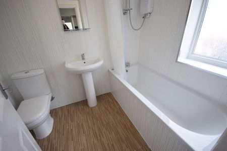 Hogue Street, Barrow-in-furness, LA14 - Photo 2