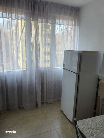 Inchiriez Garsoniera Aparatorii Patriei Proprietar - 4 min metrou - Fotografie 2