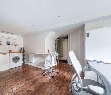 4 bedroom semi-detached house to rent - Photo 2