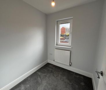 3 bedroom terraced house to rent - Photo 6