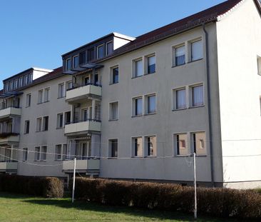 AB 01.11.25 Zwei Zimmer, Küche und Bad mit Fenster, ruhige Gegend - Foto 1