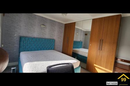 3 bedroom semi-detached house to rent - Photo 2