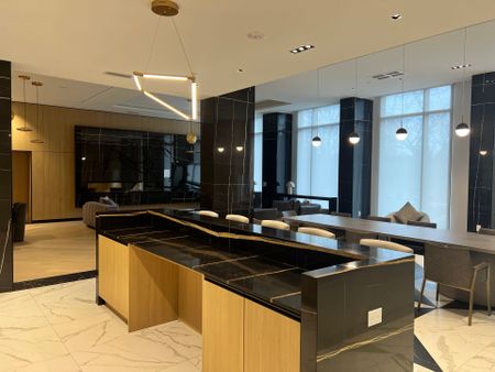 For Lease - 202 Burnhamthorpe Road Unit# 305 W, Mississauga, Ontario - Photo 2