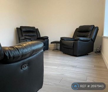 4 bedroom terraced house to rent - Photo 1