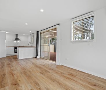 Beautifully Refurbished Garden Villa - Walk to Waterfront - Photo 3