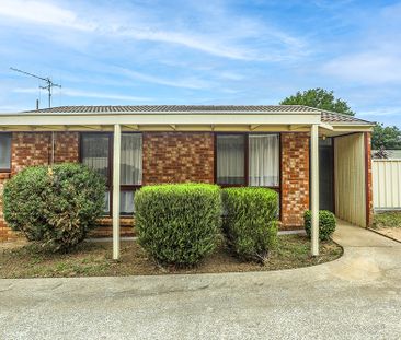 2/17 Henderson Road, Queanbeyan NSW 2620 - Townhouse For Rent | Domain - Photo 3