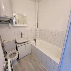 Location Appartement 1 pièce 17m² CLERMONT FERRAND 63000 - Photo 2
