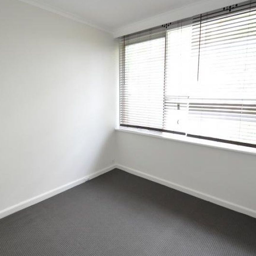 Unit 12/425 Toorak Road, South Yarra. - Photo 1