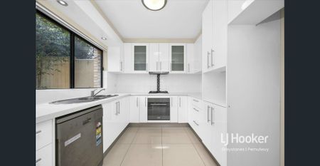 PERFECTLY LOCATED PREMIUM 3 BEDROOM HOME!!! - Photo 3