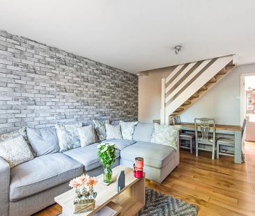 2 bedroom semi-detached house to rent - Photo 1