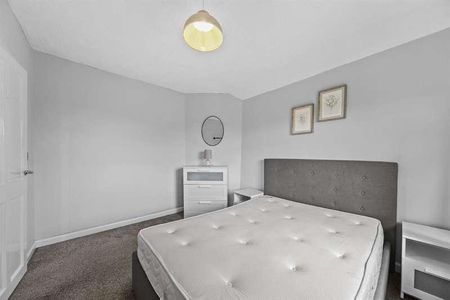 Greystone Mount, Leeds, LS15 - Photo 5