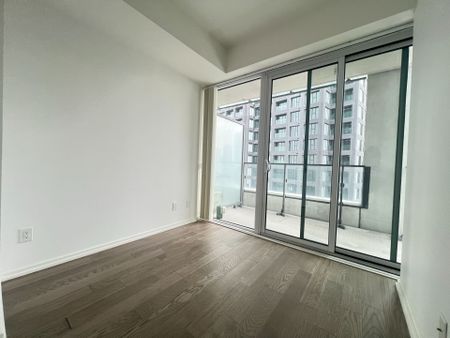 For Lease - 5 Soudan Avenue Unit# 2007, Toronto, Ontario - Photo 2