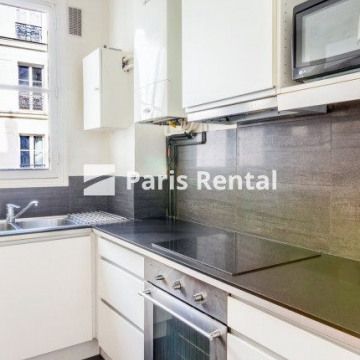 Appartement • Saint Philippe du Roule - Photo 1