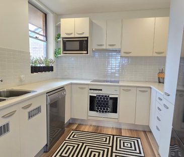 Queenscliff - Photo 1