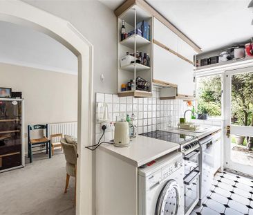 3 bedroom terraced house to rent - Photo 2