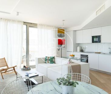 2 bedroom luxury penthouse for rent in Madrid, Spain - Photo 6