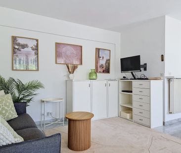 Location Appartement 1 pièce 31m² ANTIBES 06600 - Photo 2