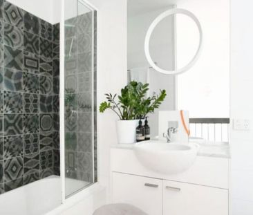 6/12 Wyuna Road, Caulfield North, Vic 3161 - Photo 1