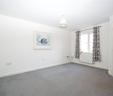 3 bedroom semi-detached house to rent - Photo 3