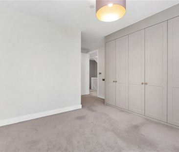 4 bedroom terraced house to rent - Photo 5