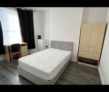 Room in a Shared House, Norton St, L20 - Photo 4