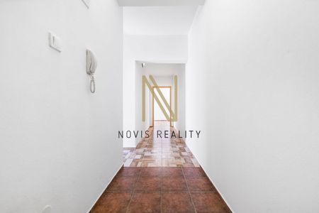 Pronájem bytu 2+1 59 m² - Fotografie 3