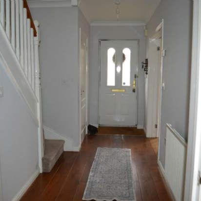 4 bedroom property to rent in Marlborough - Photo 1