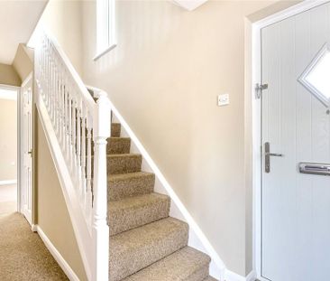 3 bedroom detached house to rent - Photo 2