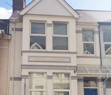 4 bedroom terraced house to rent - Photo 5
