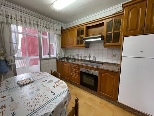 Alquiler de piso en Avenida das Américas - Photo 1