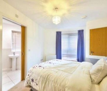 Bowling Green Close, Bletchley, MK2 - Photo 3