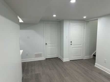 For Lease - 6903 Cumberland Court Unit# Unit 2, Niagara Falls, Ontario - Photo 4