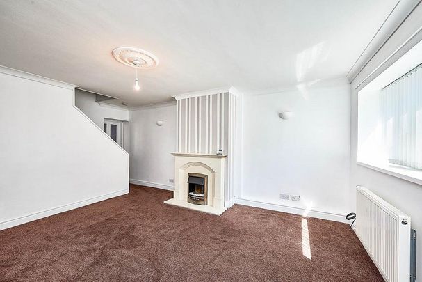 3 bedroom terraced house to rent - Photo 1