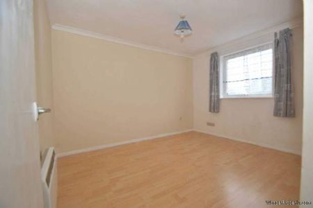 2 bedroom property to rent in Addlestone - Photo 5