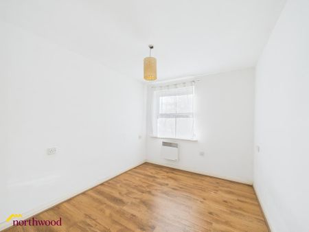 2 bedroom flat to rent - Photo 3