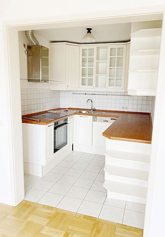 Gemütliche 2-Zimmer Dachgeschoss-Wohnung mit 2 Balkonen in Sendling-Westpark - Photo 3