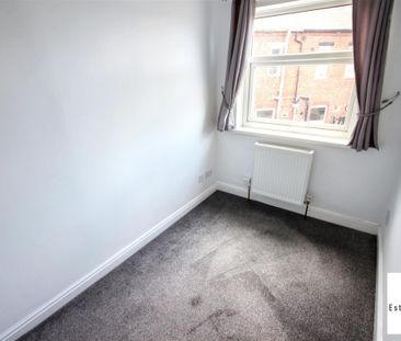 3 Bedroom House - Terraced To Let - Photo 5