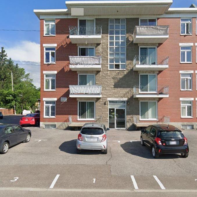 4 1/2 LIBRE IMMÉDIATEMENT, SECTEUR DE CHOIX - Photo 2