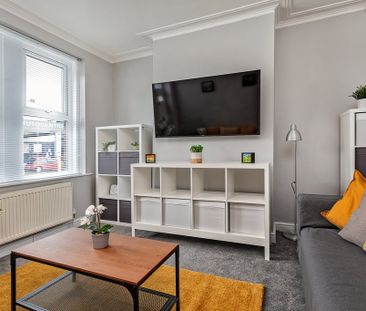 Room in a Shared House, Mulehouse Road, S10 - Photo 3