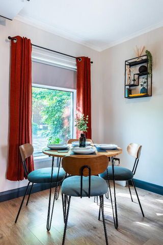 City Centre Short Term Let, Salisbury Court, Belfast, BT7 1DD - Photo 5