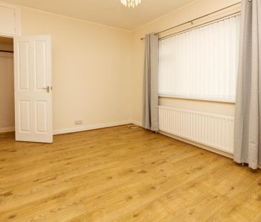 2 Glenariff Park, Bangor, BT20 4UY - Photo 3