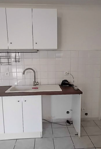 Location - Appartement T2 de 41 m² avec balcon dans immeuble sécurisé - Photo 4