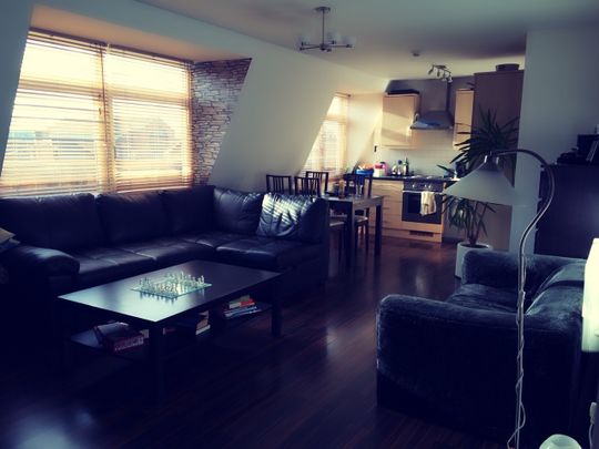 2 Bed Flat, Victoria Place, BS5 - Photo 1