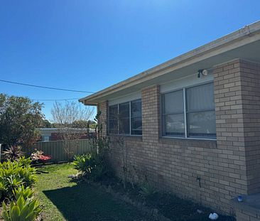 Charming 3-Bedroom Home Near the Heart of Town! - Photo 1