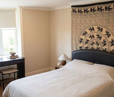 4 bedroom maisonette to rent - Photo 2